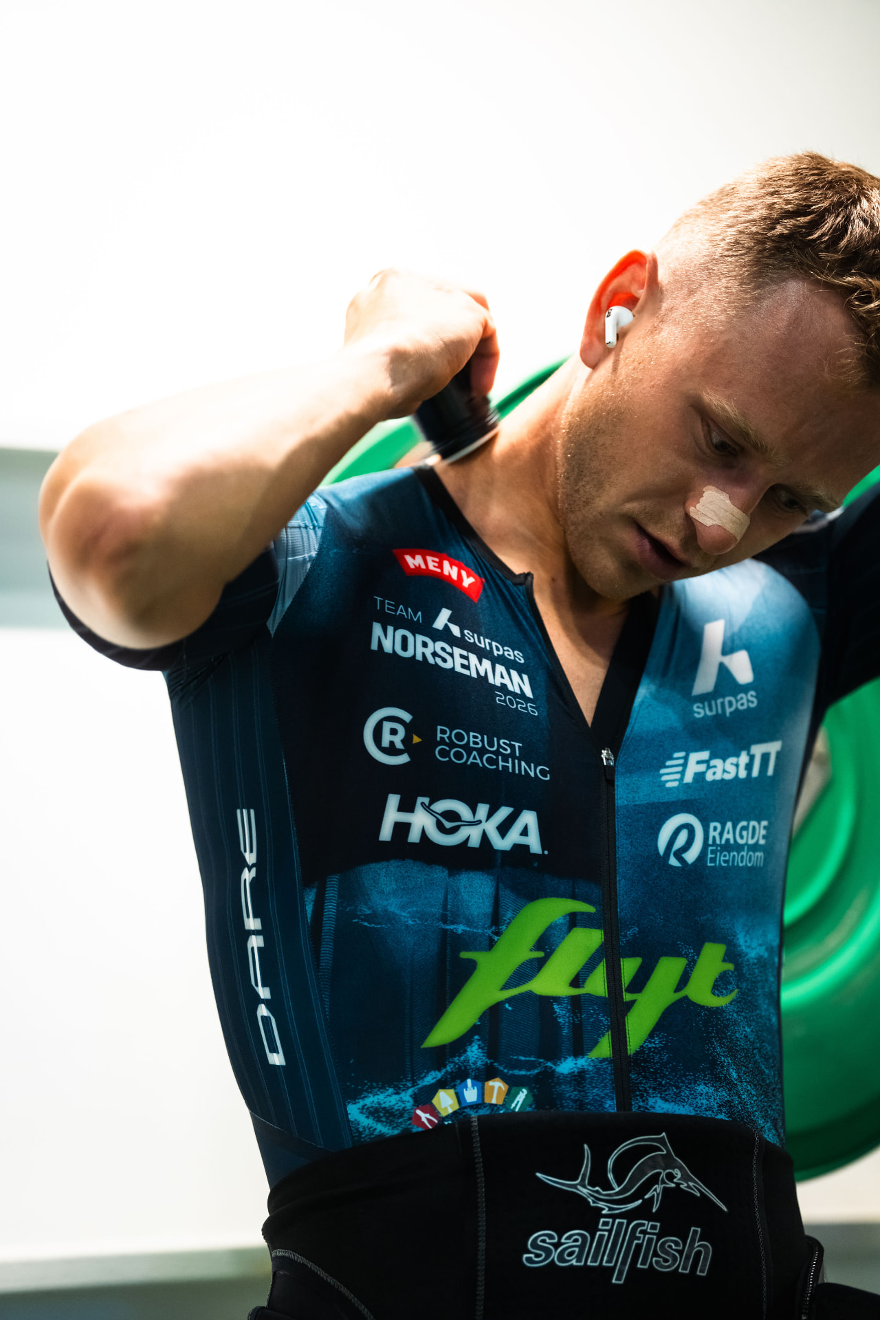 Suiting up before the start