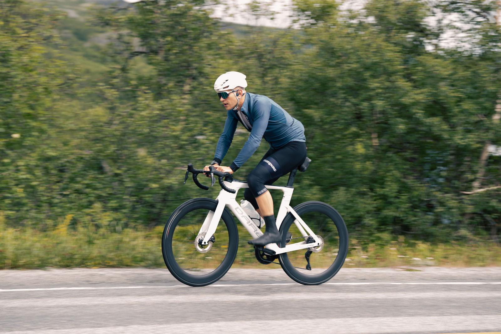 Full aero on the bike leg