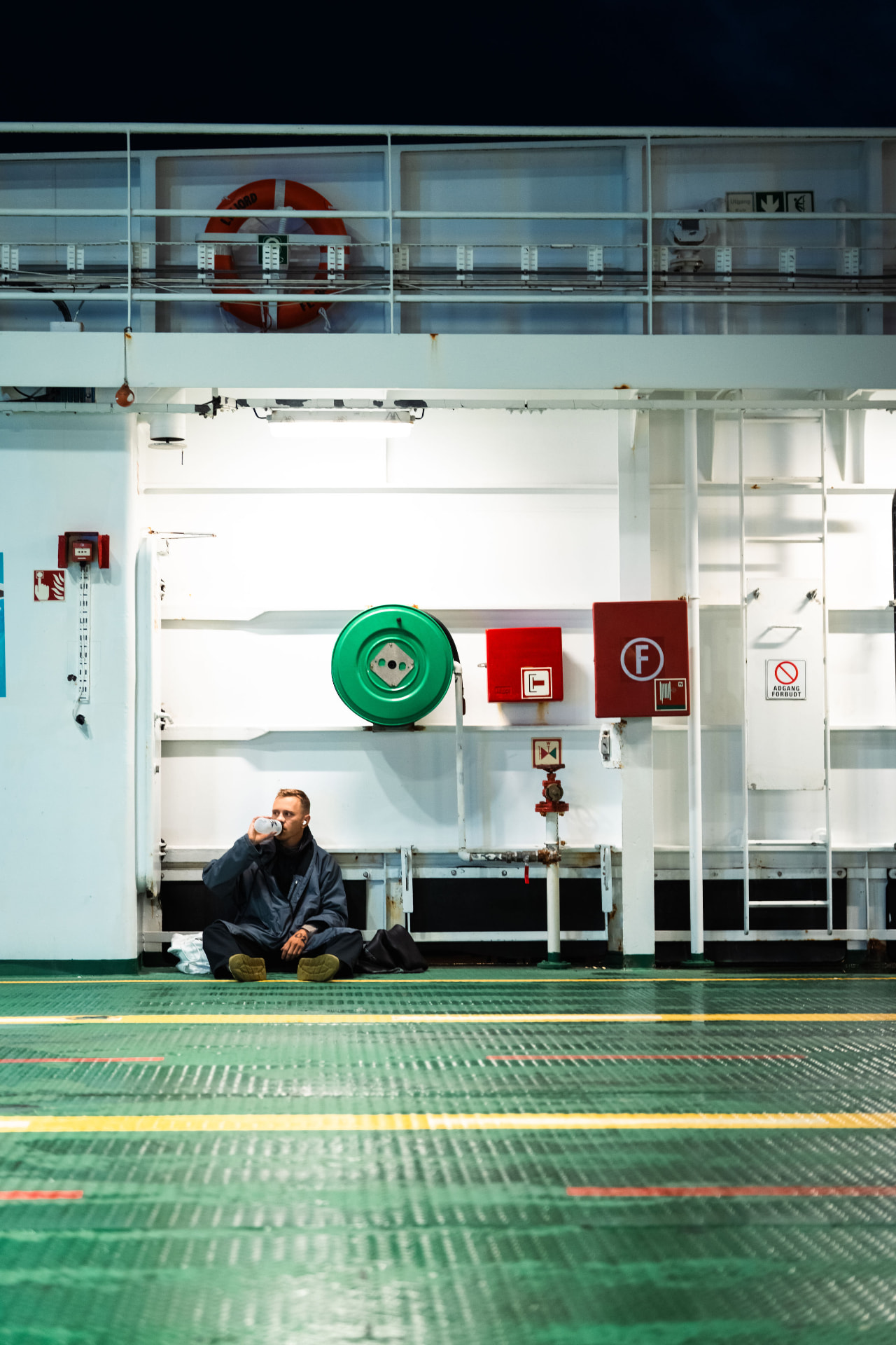 Race morning on the ferry
